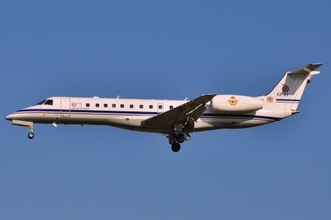 CE-02 - ERJ-135LR - Belgian Air Force - BRU - 23-04-2010