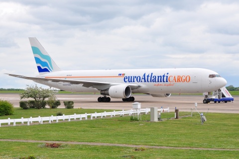 CS-TLZ - 767-375(ER) - EuroAtlantic Airways - CHR - 30-04-2010