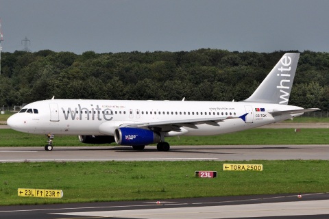 CS-TQK - A320-232 - White - DUS - 11-09-2010