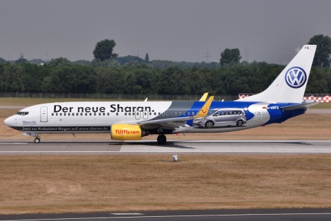 D-AHFB - 737-8K5(WL) - TUIfly - DUS - 10-07-2010b