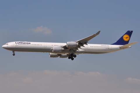 D-AIHH - A340-642 - Lufthansa - FRA - 07-07-2010