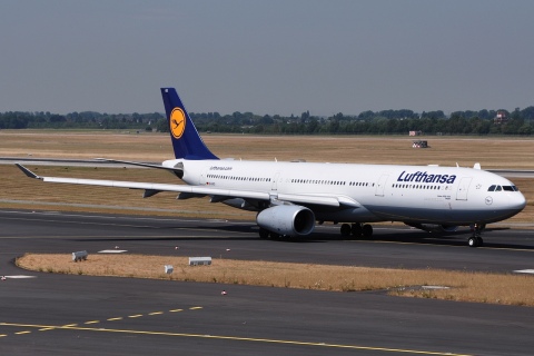 D-AIKD - A330-343 - Lufthansa - DUS - 10-07-2010