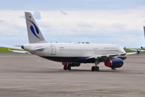 D-ANNJ - A320-232 - Blue Wings - CHR - 30-04-2010