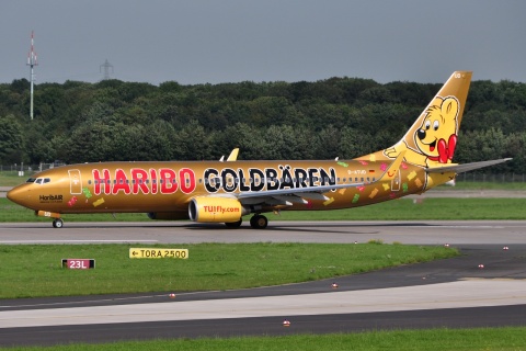 D-ATUD - 737-8K5(WL) - TUIfly - DUS - 11-09-2010b