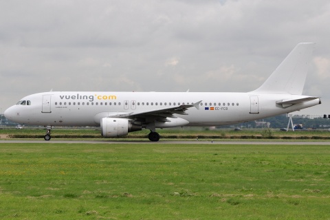 EC-FCB - A320-211 - Vueling - AMS - 03-09-2010