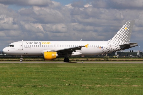 EC-JFF - A320-214 - Vueling - AMS - 03-09-2010