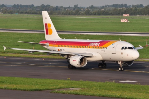 EC-KBJ - A319-111 - Iberia - DUS - 11-09-2010