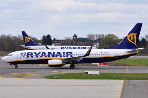 EI-EKF - 737-8AS(WL) - Ryanair - CRL - 05-04-2010