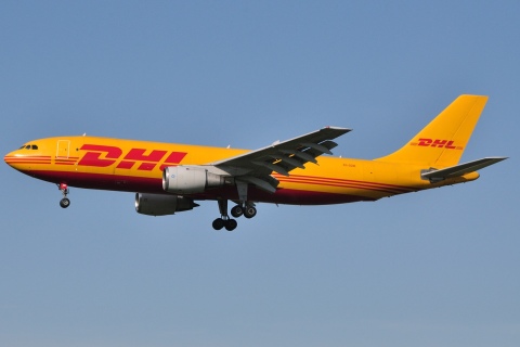 EI-OZB - A300B4-103 - DHL - BRU - 03-10-2010