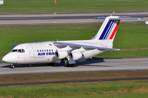EI-RJX - RJ85 - Air France - ZRH - 11-04-2010