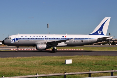 F-GFKJ - A320-211 - Air France - CDG - 21-08-2010