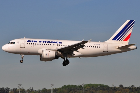 F-GPMF - A319-113 - Air France - TLS - 28-04-2010