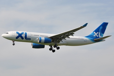 F-GRSQ - A330-243 - XL Airways France - BRU - 03-10-2010
