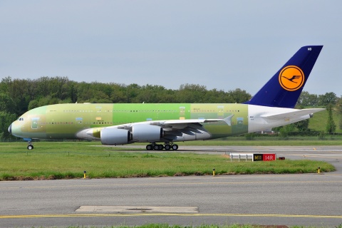 F-WWAK - A380-841 - Lufthansa - TLS - 29-04-2010