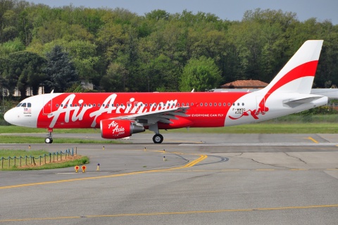 F-WWBG - A320-214 - Air Asia - TLS - 29-04-2010b