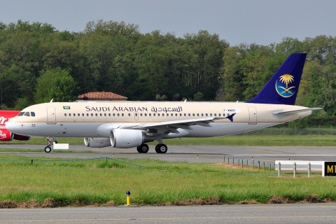 F-WWBY - A320-216 - Saudi Arabian - TLS - 29-04-2010