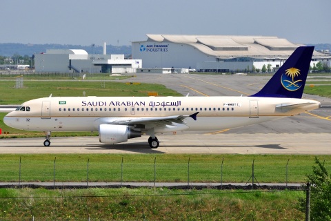F-WWBY - A320-216 - Saudi Arabian - TLS - 29-04-2010b