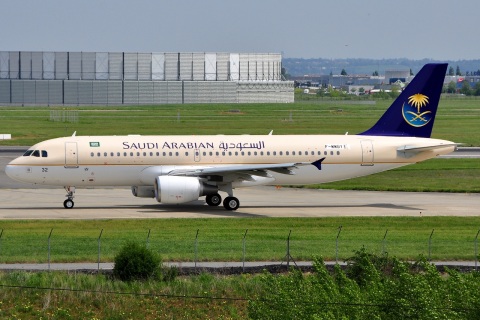 F-WWBY - A320-216 - Saudi Arabian - TLS - 29-04-2010c
