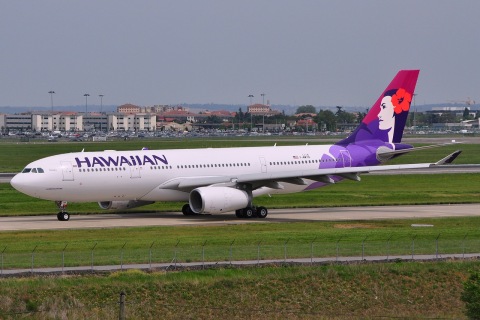 F-WWYN - A330-243 - Hawaiian - TLS - 29-04-2010