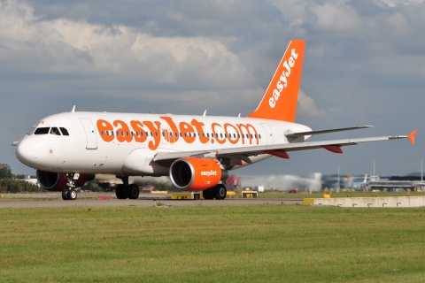 G-EZFN - A319-111 - easyJet - AMS - 03-09-2010