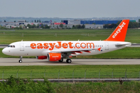 G-EZTX - A320-214 - easyJet - TLS - 29-04-2010