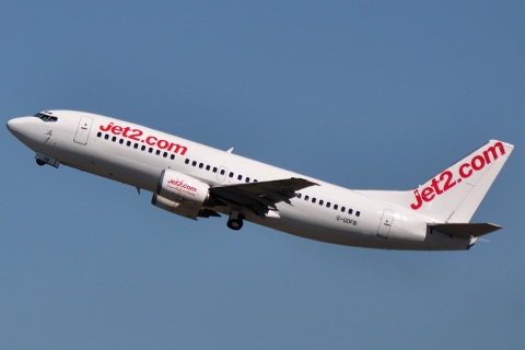G-GDFB - 737-33A(WL) - Jet2 - CDG - 21-08-2010