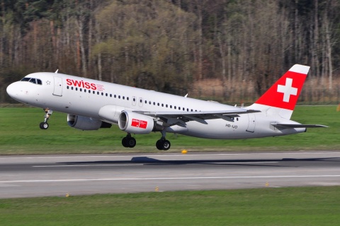 HB-IJO - A320-214 - Swiss - ZRH - 11-04-2010
