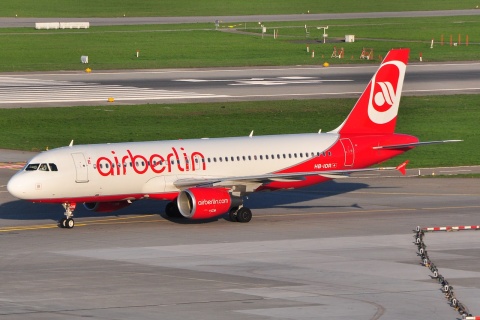HB-IOR - A320-214 - Air Berlin - ZRH - 11-04-2010b