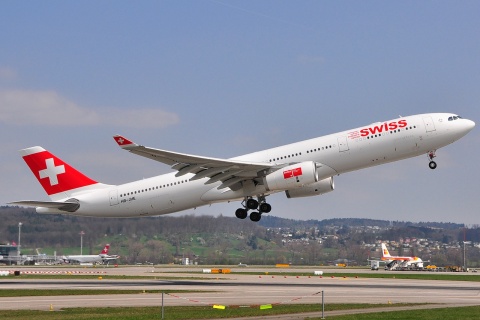 HB-JHE - A330-343 - Swiss - ZRH - 10-04-2010b