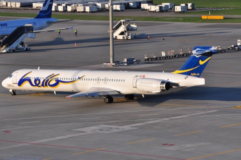 HB-JIF - MD-90-30 - Hello AG - ZRH - 11-04-2010c