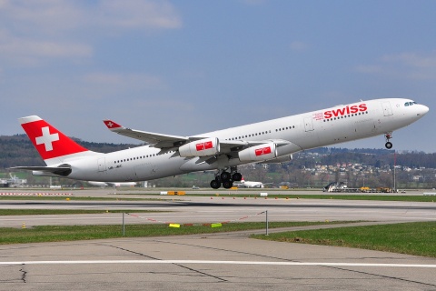 HB-JMC - A340-313 - Swiss - ZRH - 10-04-2010