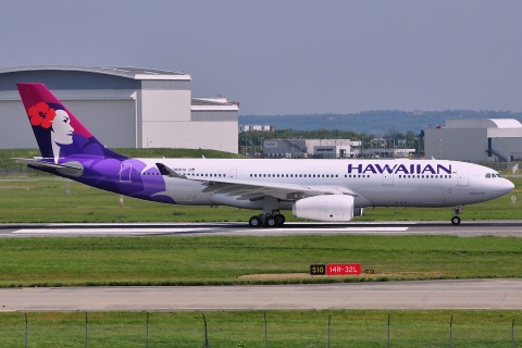 N380HA - A330-243 - Hawaiian Airlines - TLS - 29-04-2010c
