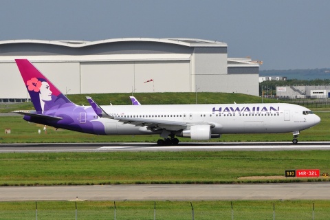 N588HA - 767-3CB(ER)(WL) - Hawaiian Airlines - TLS - 29-04-2010