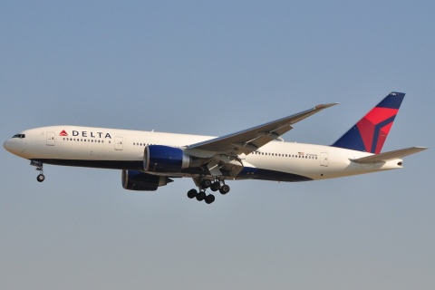N705DN - 777-232(LR) - Delta Air Lines - FRA - 07-07-2010