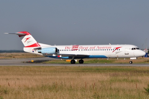 OE-LVJ - Fokker 100 - Austrian Arrows - FRA - 07-07-2010