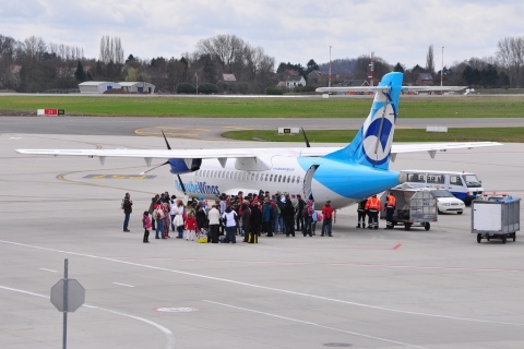 OM-VRA - ATR 72-202 - Danube Wings - CRL - 05-04-2010