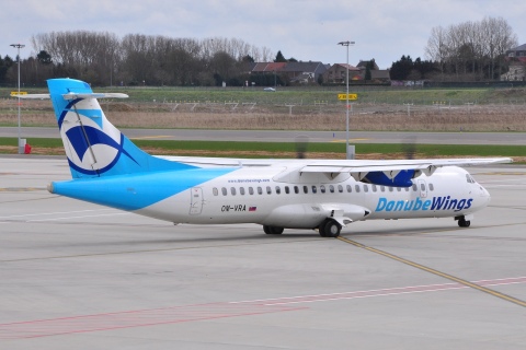 OM-VRA - ATR 72-202 - Danube Wings - CRL - 05-04-2010b