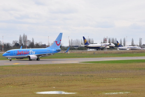 OO-JAN - 737-76N(WL) - JetairFly - CRL - 05-04-2010