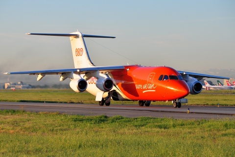 OO-TAA - BAe 146-300QT - TNT Airways - TLS - 25-04-2010