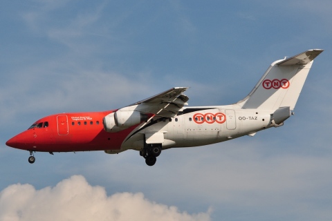 OO-TAZ - BAe 146-200QC - TNT Airways - BRU - 04-09-2010