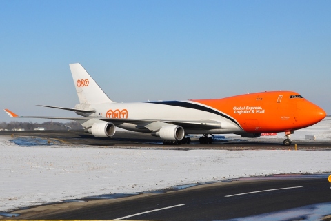 OO-THB - 747-4HAF(ER) - TNT Airways - LGG - 16-02-2010b