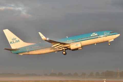 PH-BXH - 737-8K2(WL) - KLM Royal Dutch Airlines - AMS - 03-09-2010