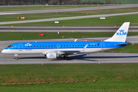 PH-EZA - ERJ-190STD (ERJ-190-100) - KLM Cityhopper - ZRH - 11-04-2010