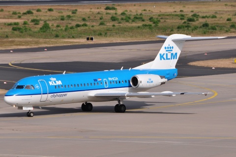 PH-KZA - Fokker 70 - KLM Cityhopper - CGN - 10-07-2010