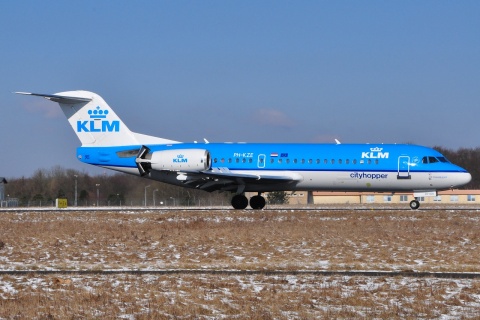 PH-KZE - Fokker 70 - KLM Cityhopper - LUX - 07-03-2010
