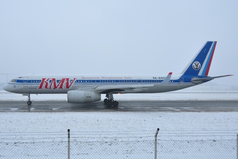 RA-64022 - Tupolev Tu-204-100 - KMV Mineralnye Vody Airlines - SZG - 09-01-2010