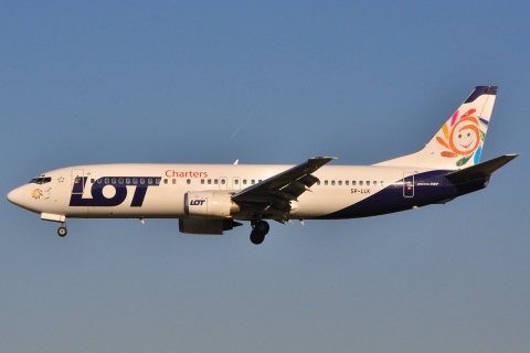 SP-LLK - 737-4Q8 - LOT Charters - BRU - 23-04-2010