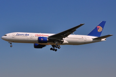 SU-GBY - 777-266(ER) - EgyptAir - BRU - 23-04-2010