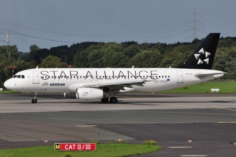 SX-DVQ - A320-232 - Aegean Airlines - DUS - 11-09-2010