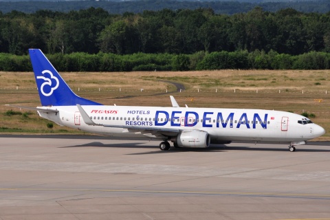 TC-APJ - 737-86N(WL) - Pegasus - CGN - 10-07-2010b